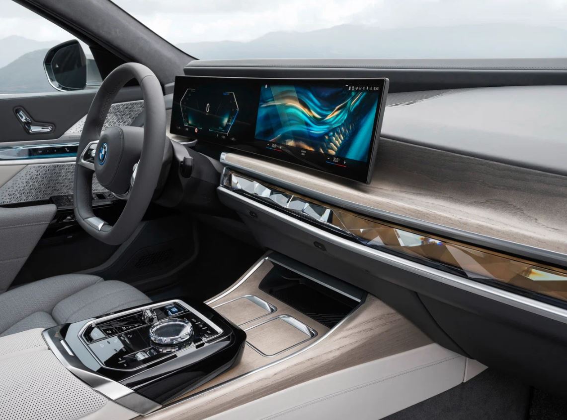 Интерьер BMW i7 2023