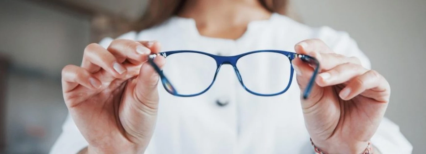 Сучасні окуляри для корекції зору: технології, стиль та комфорт.