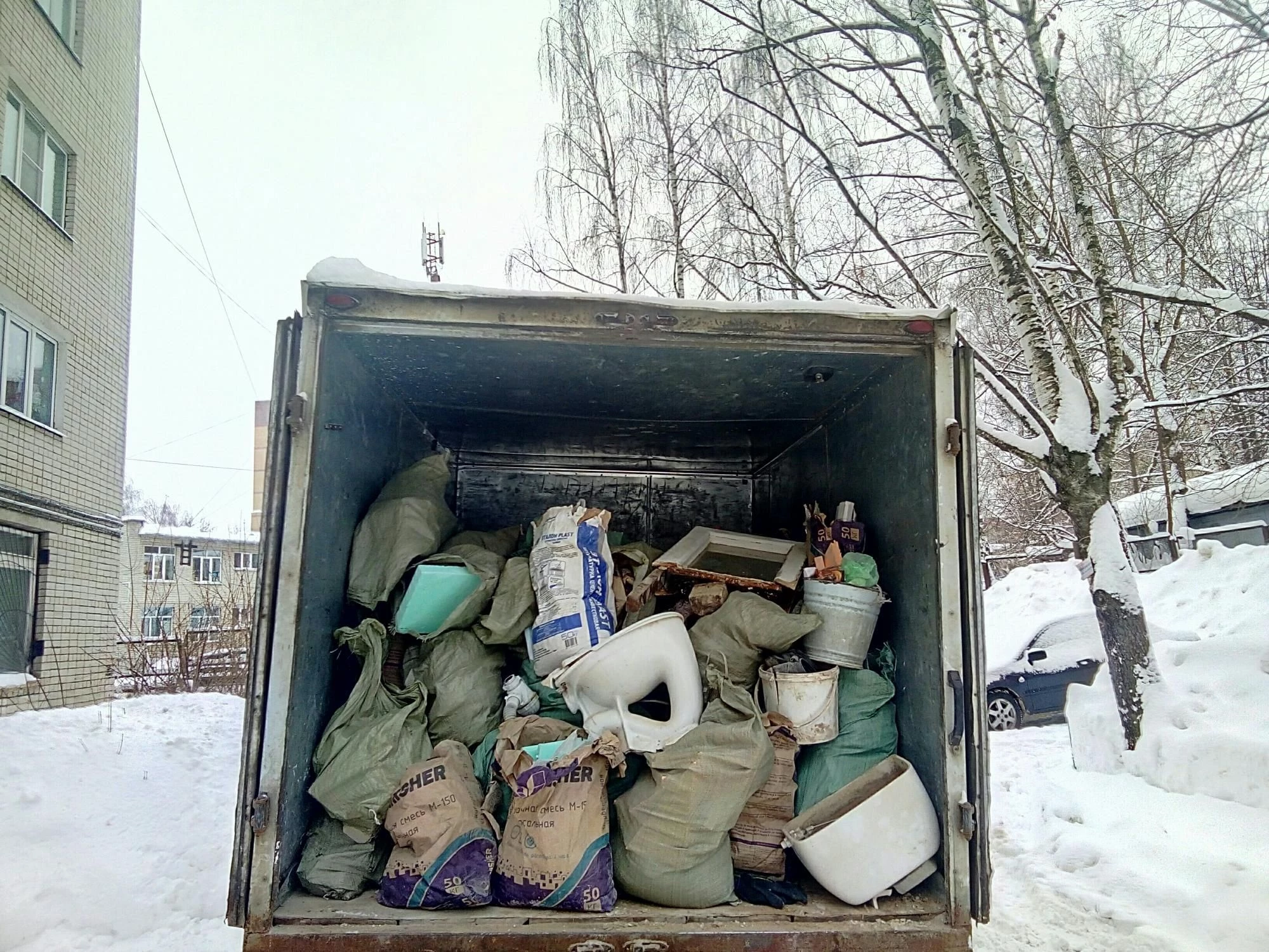 Прощавай, будівельне сміття: як швидко та легко очистити квартиру після ремонту