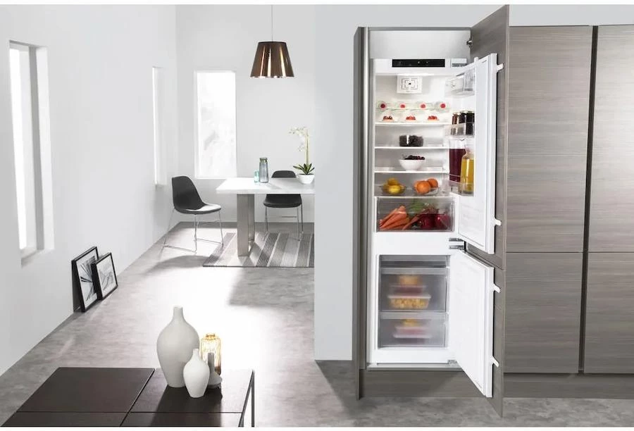 Встраиваемый холодильник WHIRLPOOL ART 6711/A++ SF