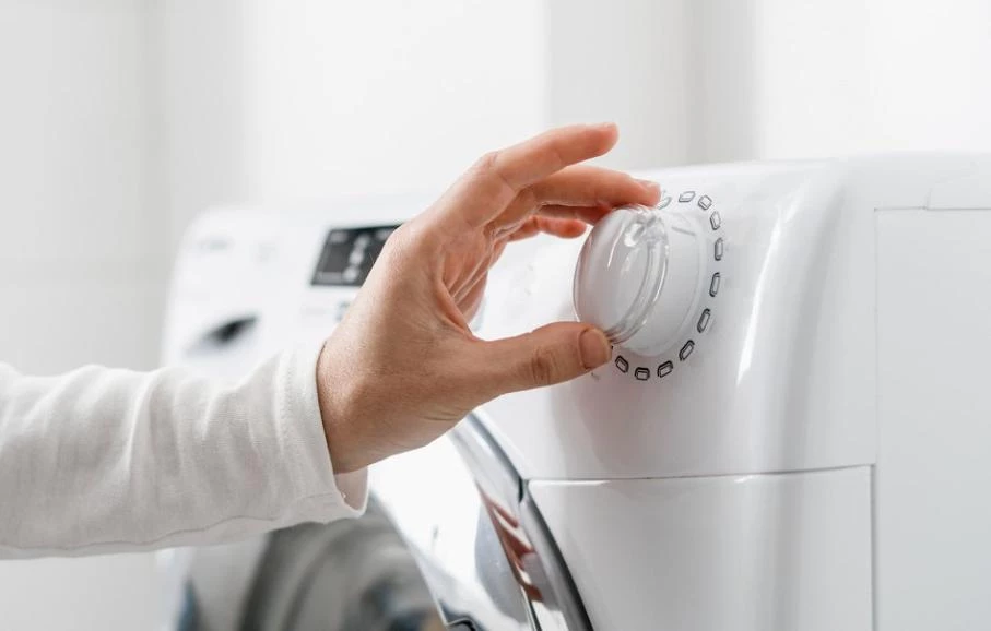 почему стиральная машина не отжимает белье