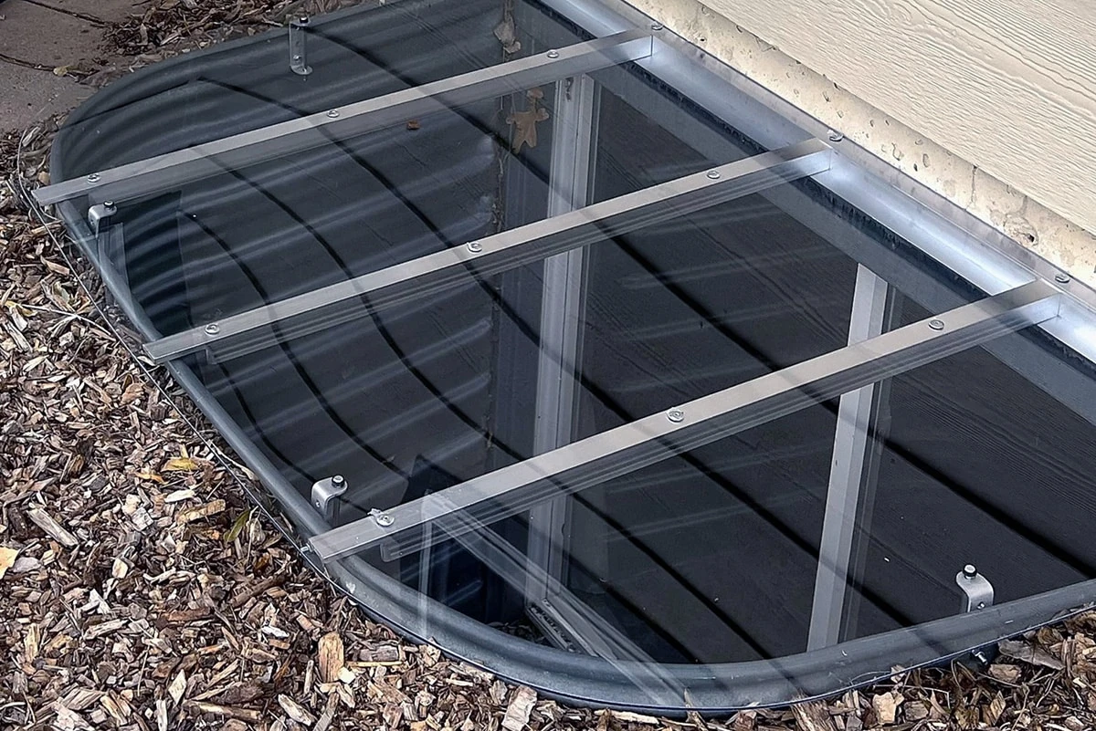 policarbonate window well cover