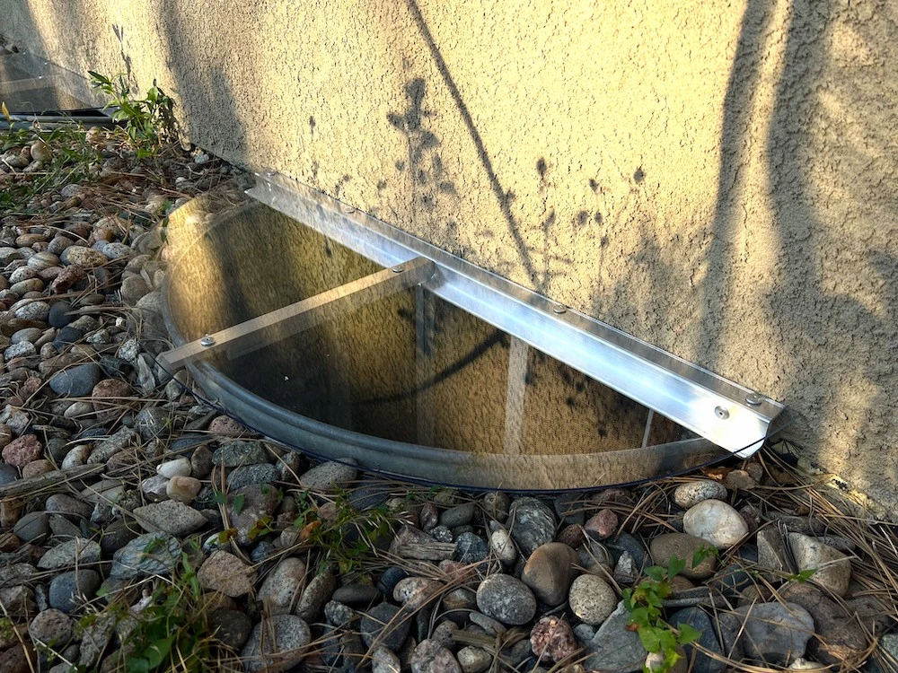 rounded window well cover
