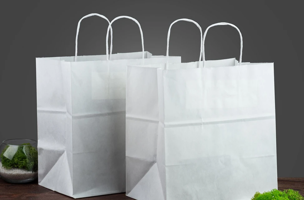 Белые бумажные крафт пакеты