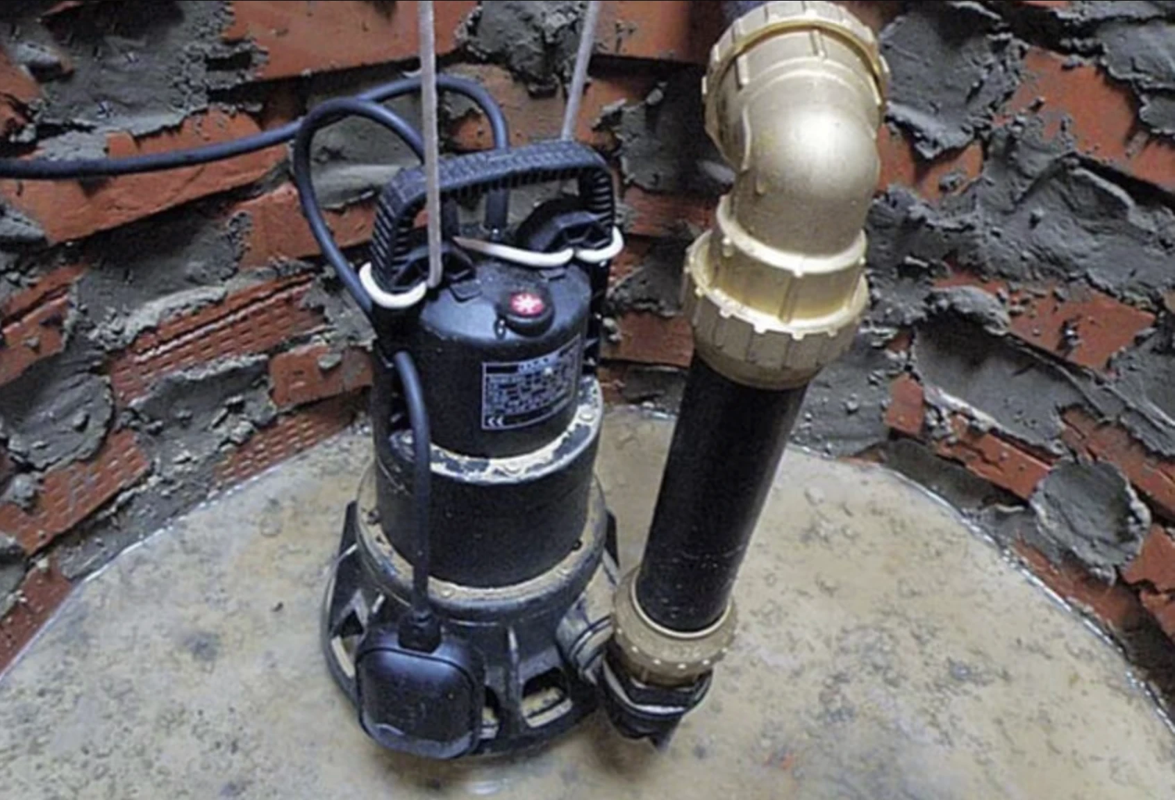 фекальний насос