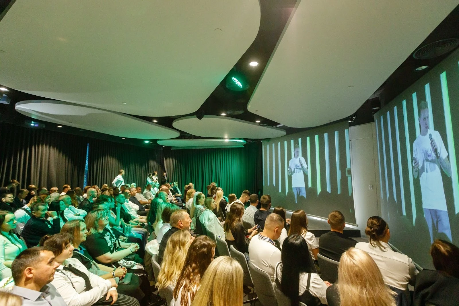 Выступление Александра Орловского фото