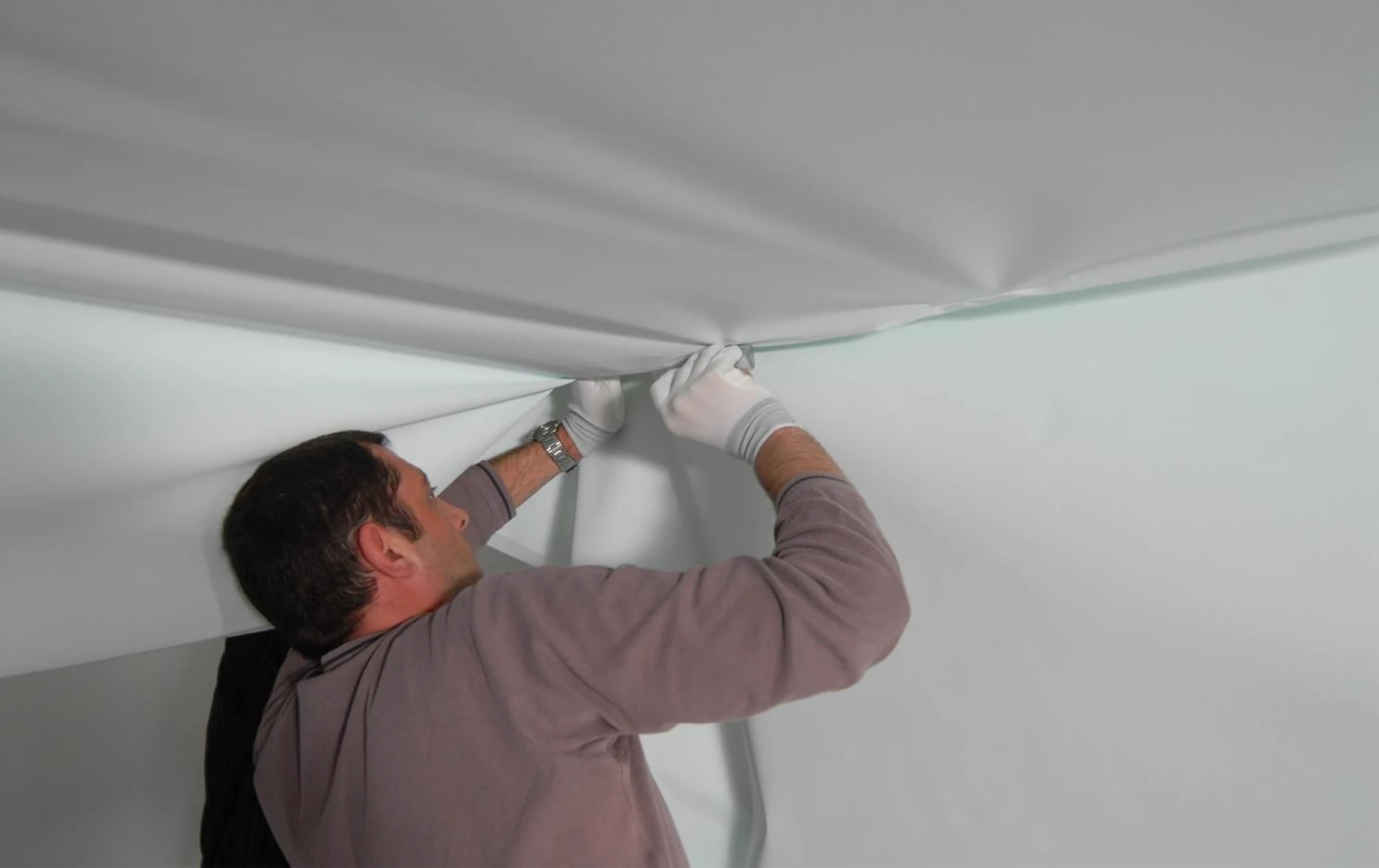 замовити натяжні стелі з установкою