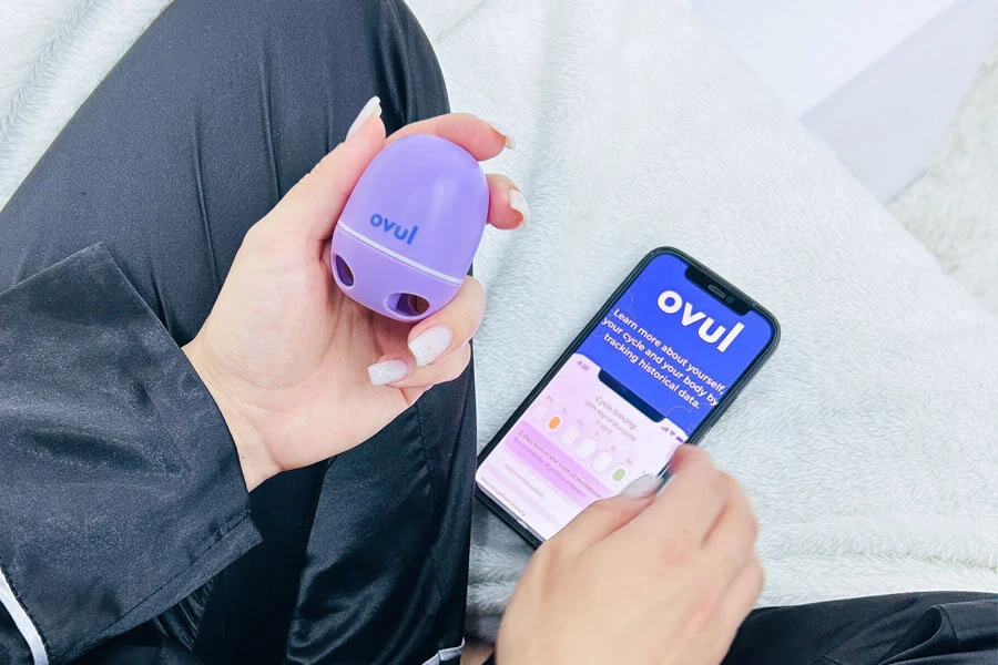 daily estrogen and ovulation-related changes through saliva