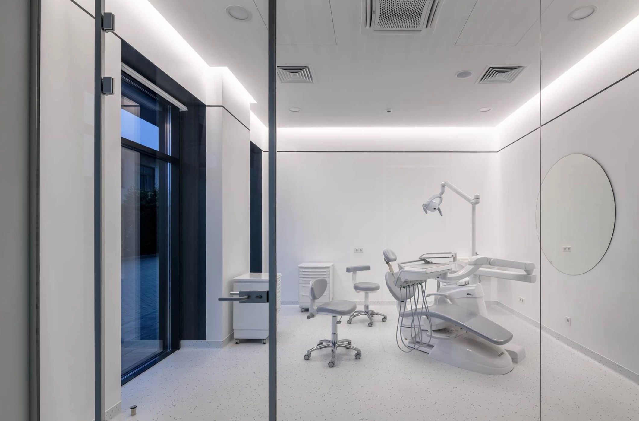 481: Клініка зубів мудрості