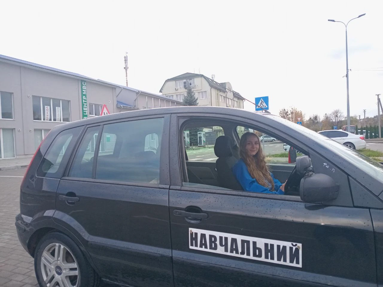 Учениця автошколи "Магістраль" 