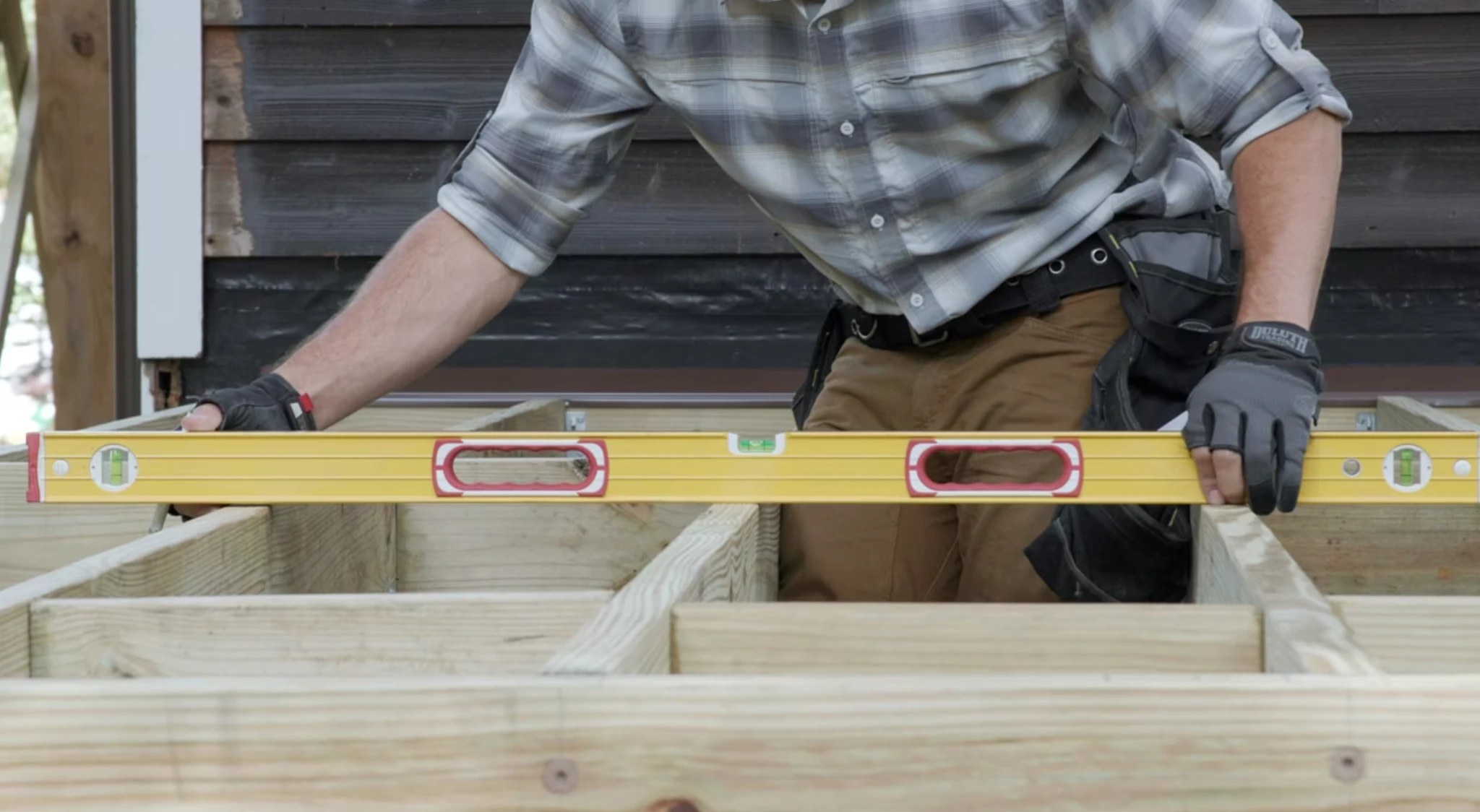 монтаж терасної дошки