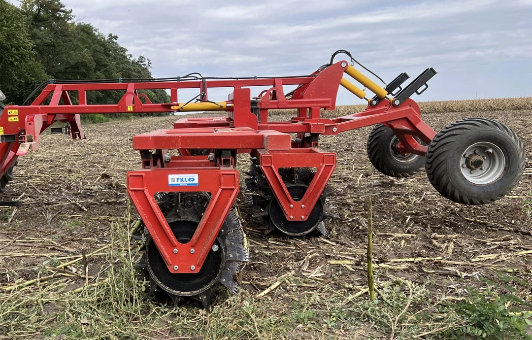 Комбінований агрегат для передпосівної