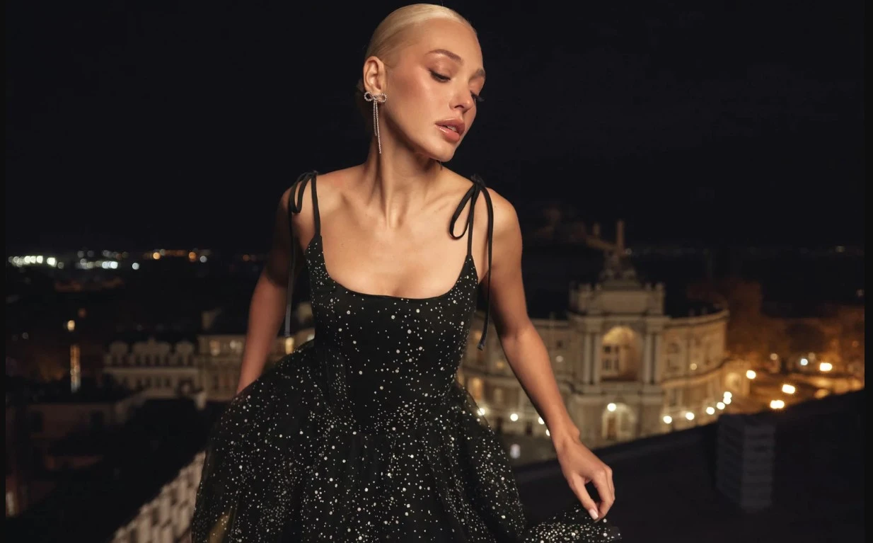 Корсетна сукні Gepur із шнурівкою