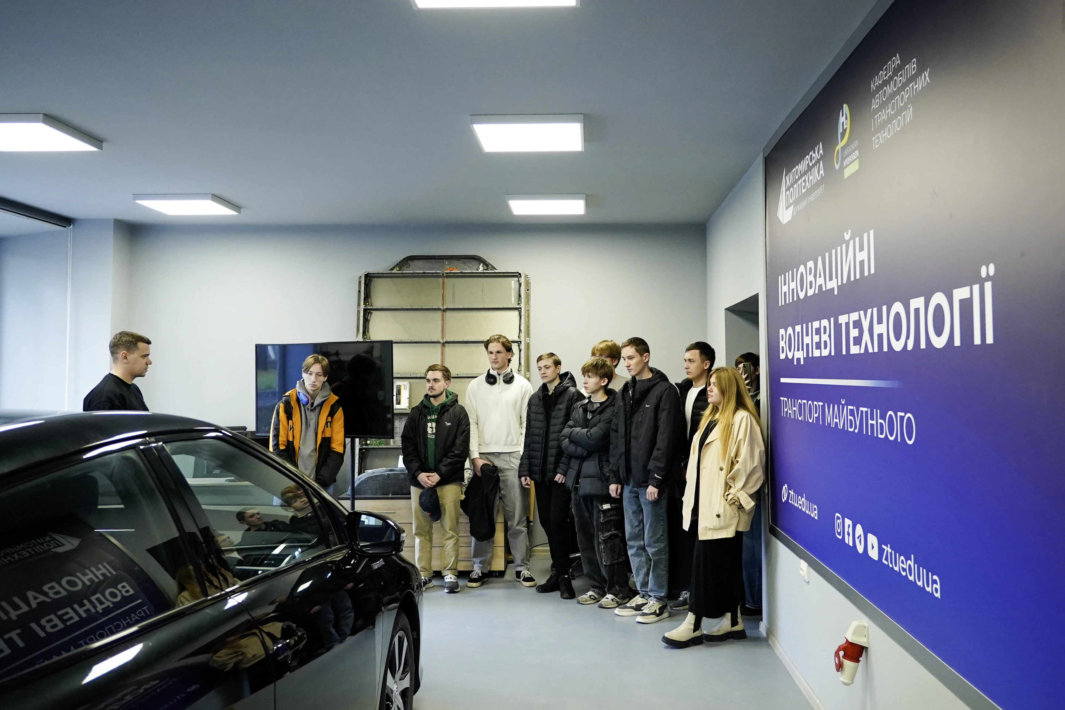 Студенти спеціальності J8 Автомобільний транспорт Житомирська політехніка