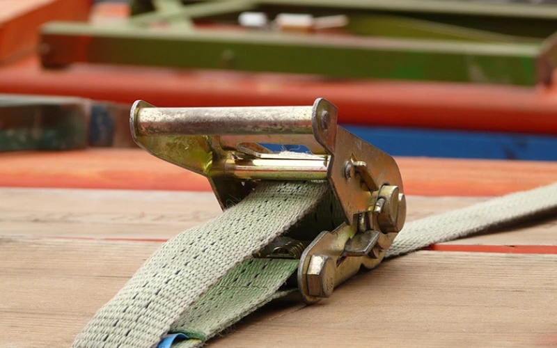 Ремені для кріплення вантажу - мал 3