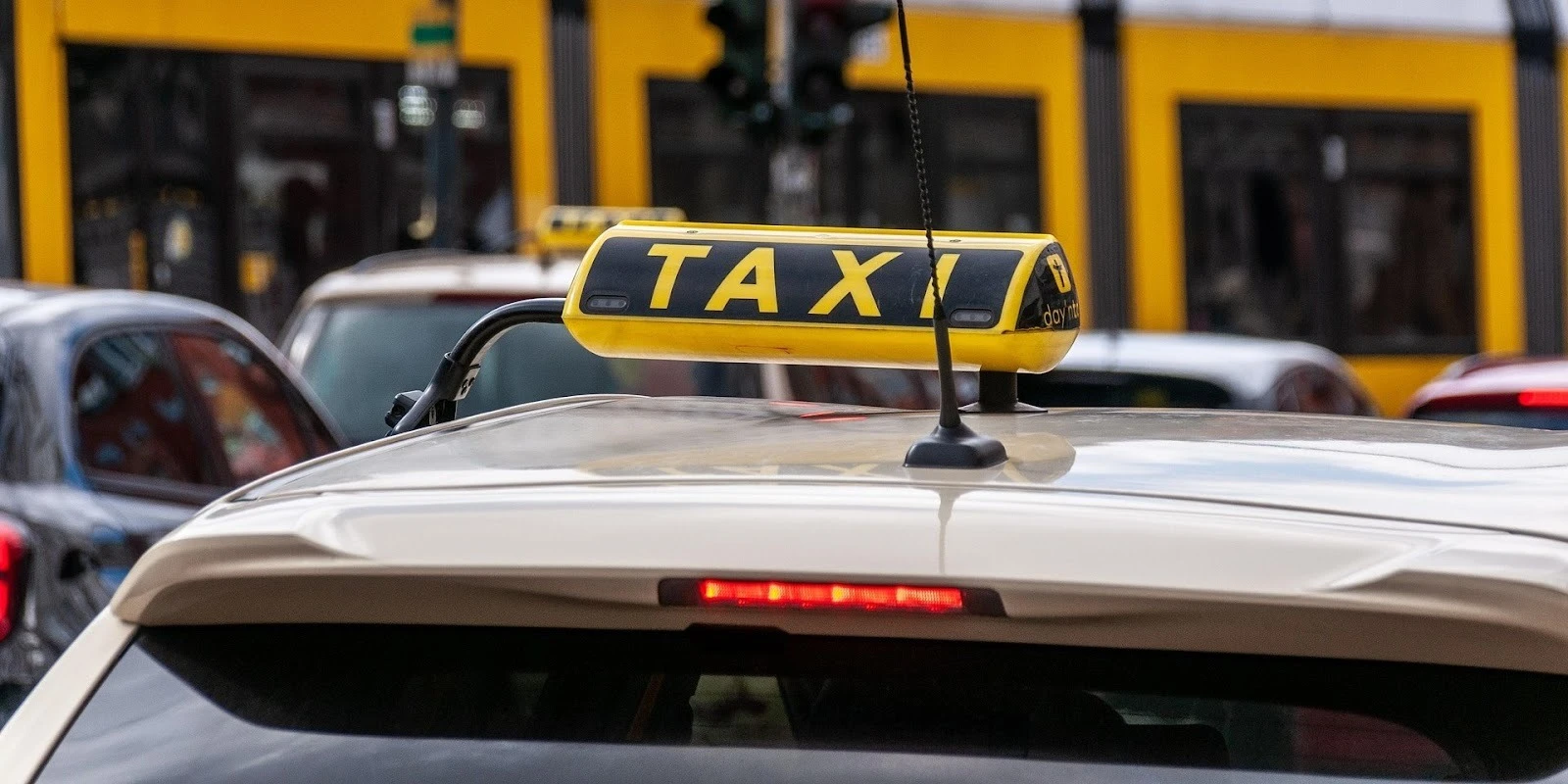 Таксі: комфорт із динамічним цінником