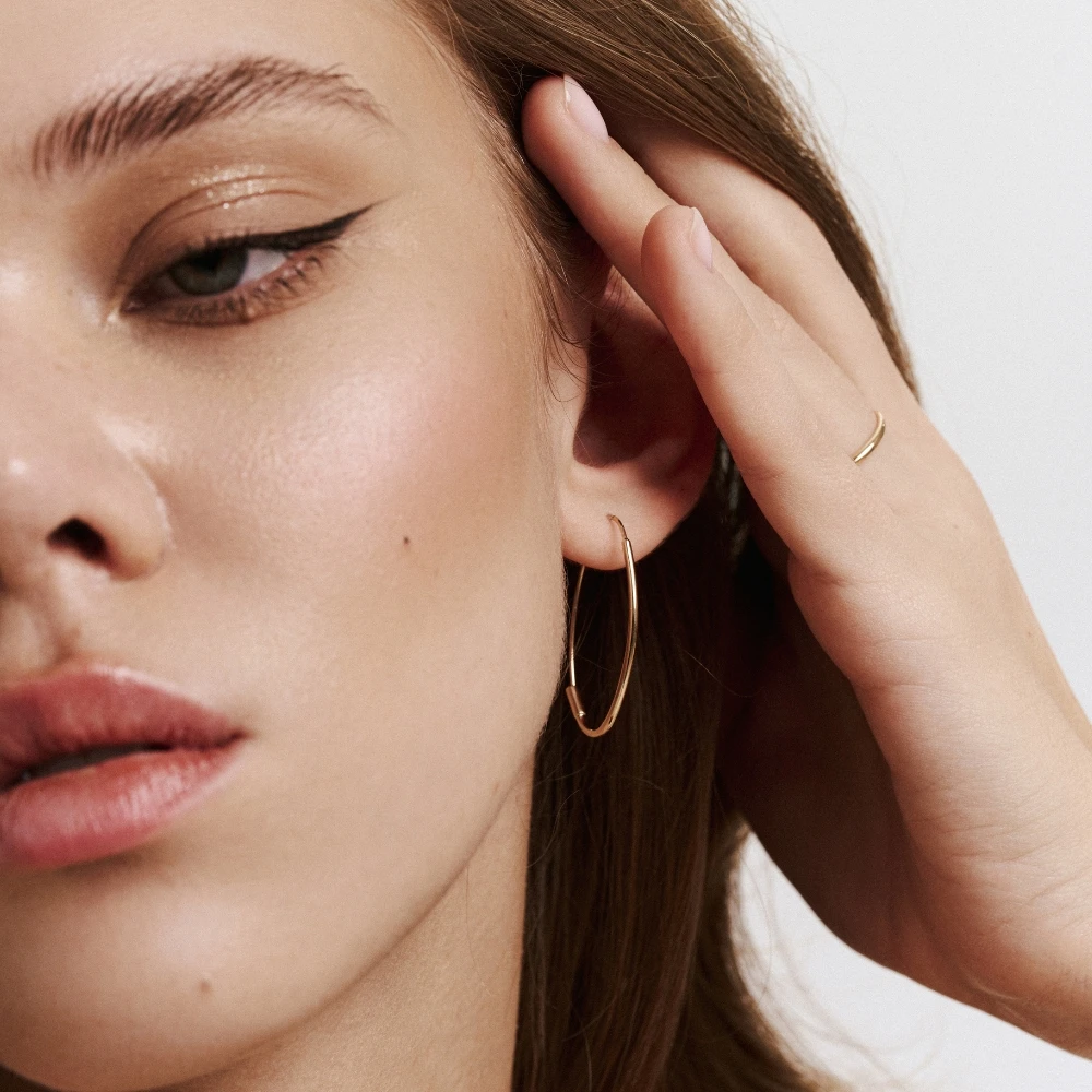 Яким кольоротипам підійдуть сережки з червоного золота