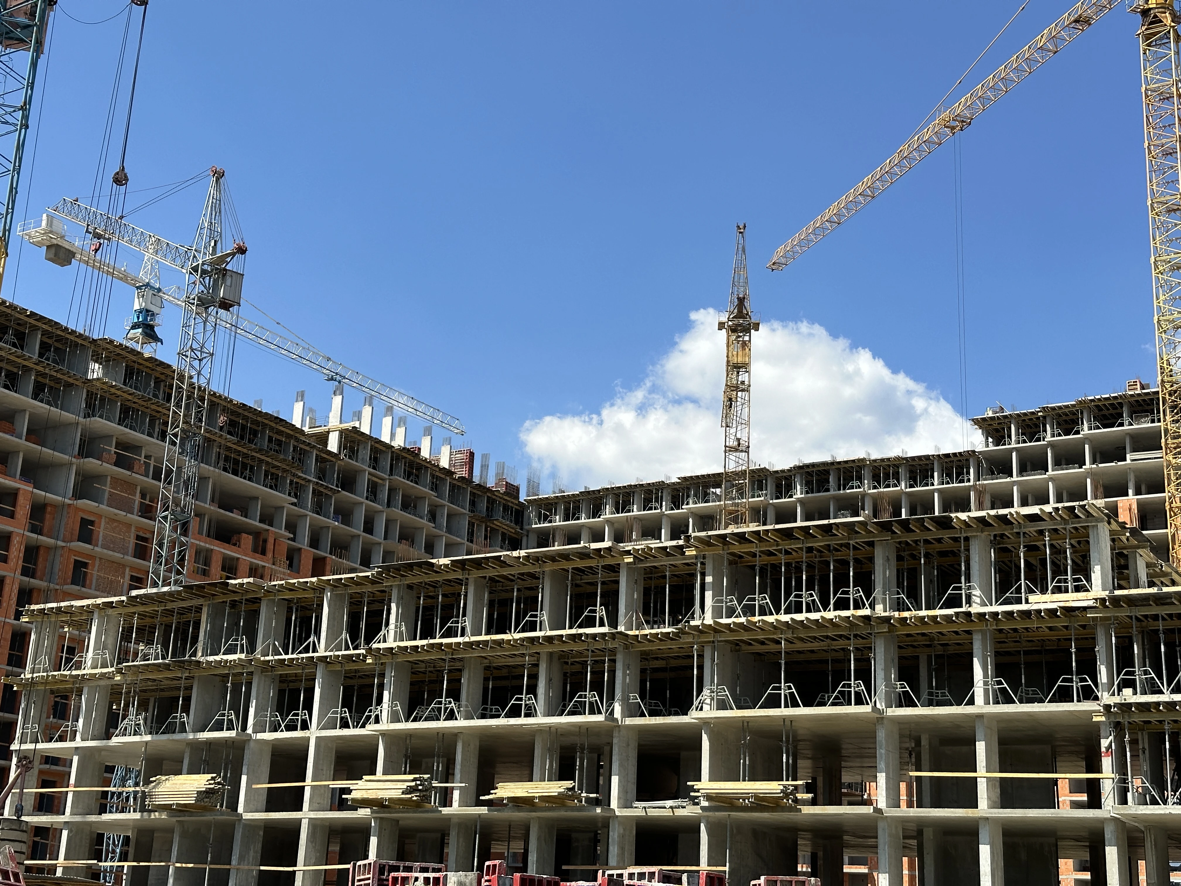 Монолітне будівництво