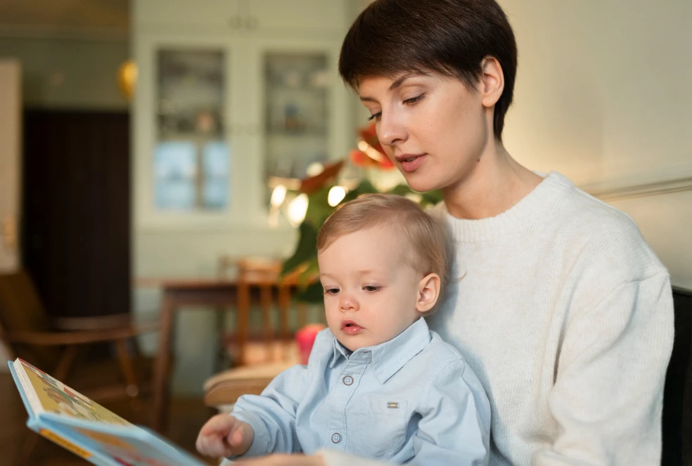 няня с ребенком