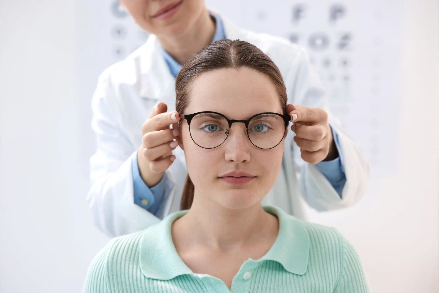 Як Зрозуміти, Що Зір Починає Погіршуватися: 7 Ранніх Симптомів