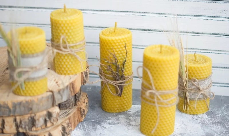 красиві воскові свічки