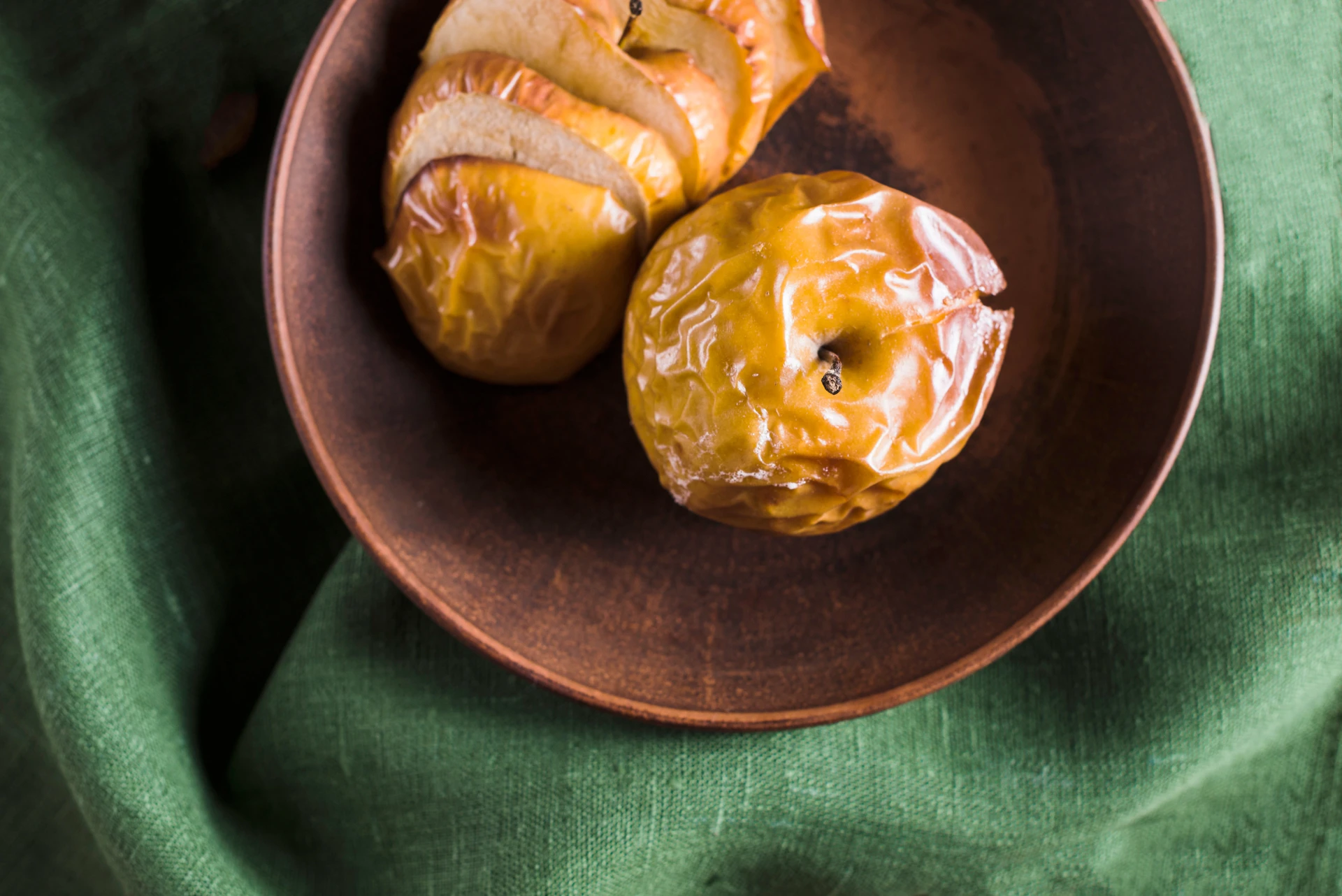 польза печеных яблок