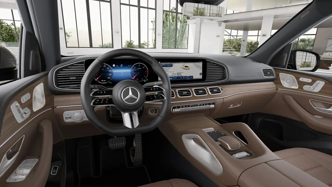 Mercedes‐Benz GLS: розкішний кросовер для великої родини та далеких подорожей