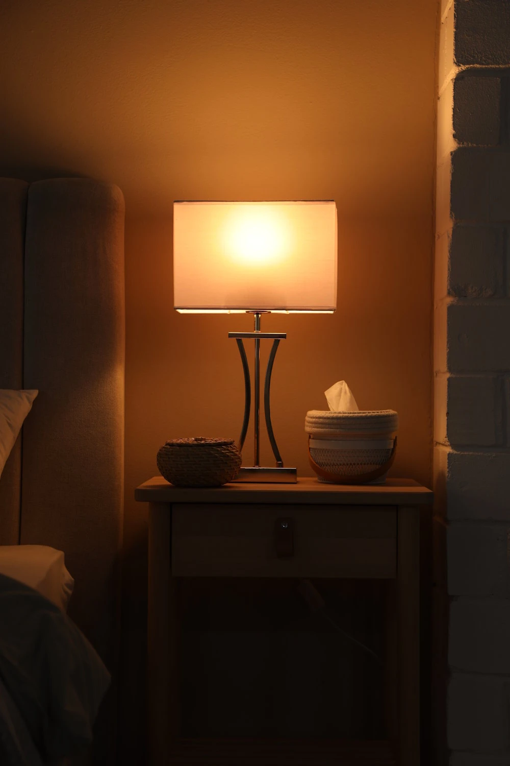 a low light bedside lamp for a warm comfortable feel