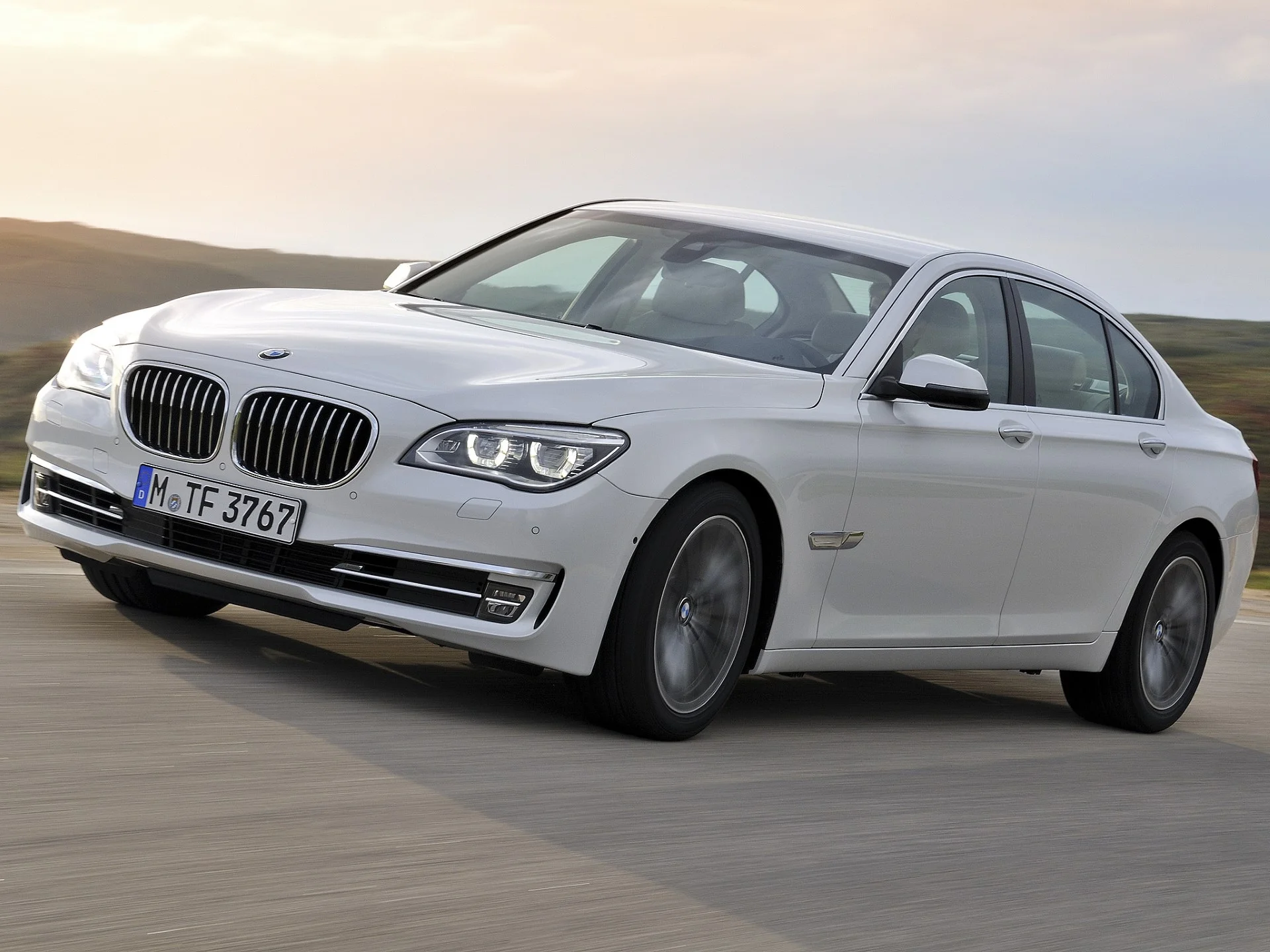 BMW 7 серії (F01/F02)