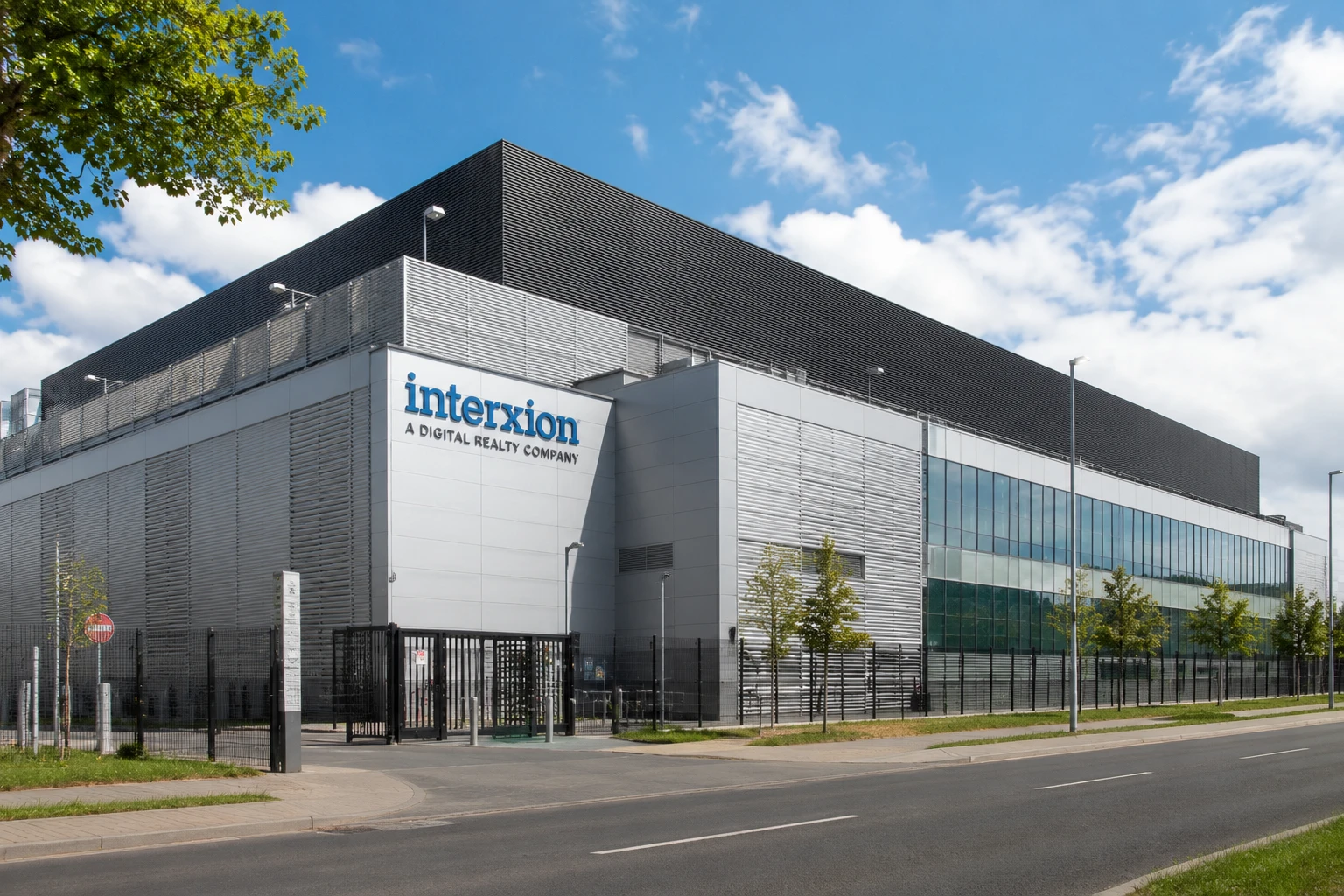 Colocation in Deutschland: Die besten Rechenzentren für die Unterbringung Ihrer Infrastruktur im Jahr 2026 6a31318a40e7d.webp