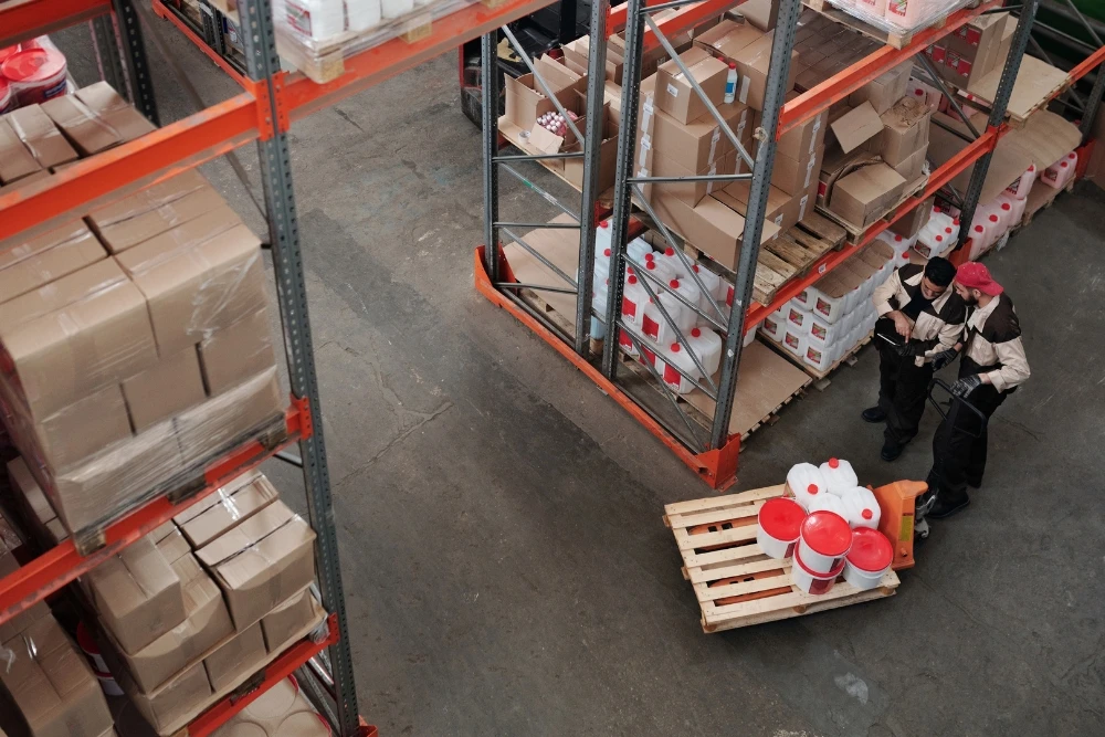 Jak uniknąć błędów przy wysyłce towarów? Wagi stołowe i paleciaki z wagą w służbie e-commerce 2 6a5f706752cd0.webp