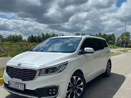 KIA білий