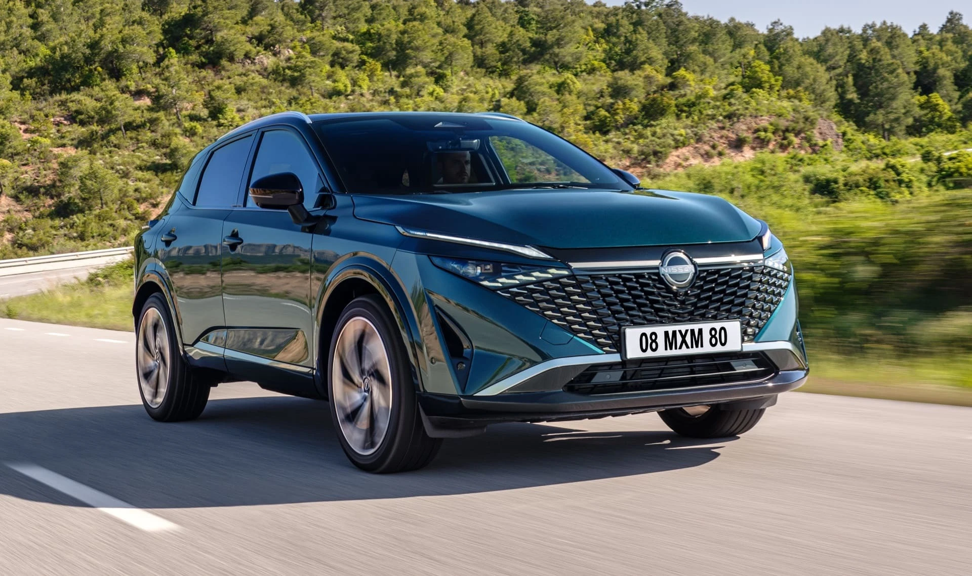 Nissan Qashqai — кросовер, який створив новий сегмент авторинку