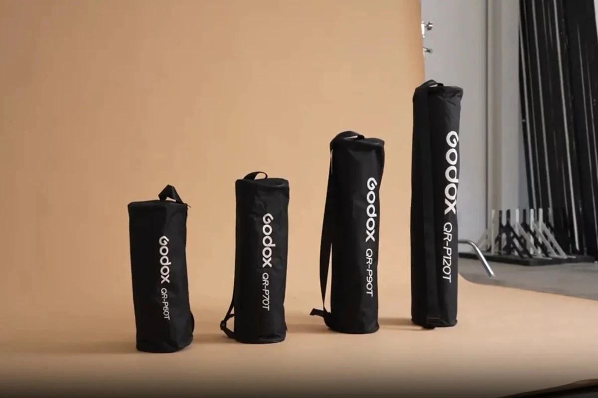 Фирменные транспортировочные сумки линейки параболических софтбоксов Godox