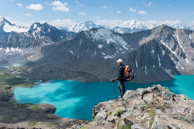 5 Essential Trekking Tips for a Safe Mountain Adventure 5 Essential Trekking Tips for a Safe Mountain Adventure