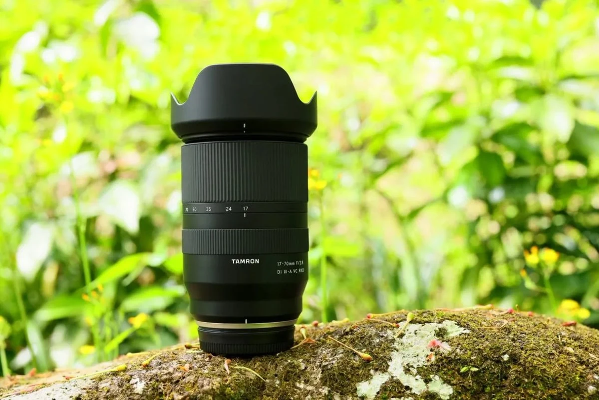Ультралегкий зум Sigma 18-50mm f/2.8 DC DN Contemporary на камерах Sony Alpha