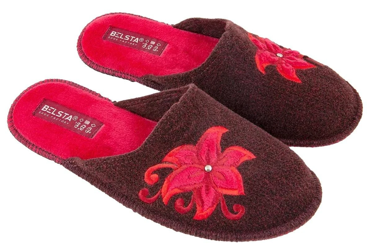 BELSTA women’s slippers in burgundy felt with a flower BELSTA women’s slippers in burgundy felt with a flower